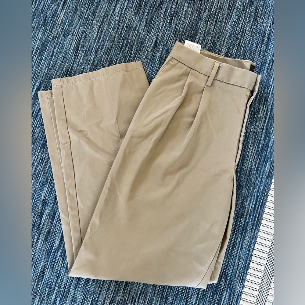 Dockers classic fit khaki pants.  Size 34x32.  Men.